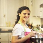 شغل مناسب زنان خانه دار | 10 شغل عالی برای خانوم های متاهل